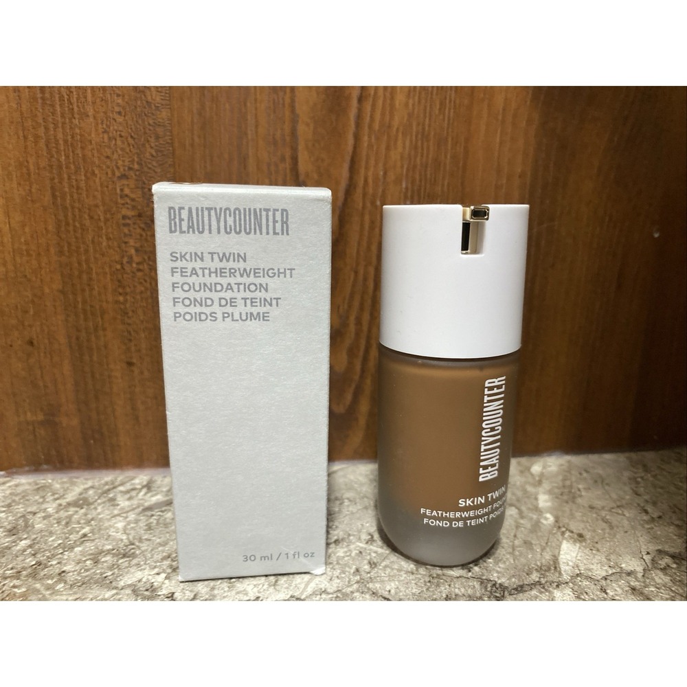 BNIB BEAUTYCOUNTER Skin Twin Featherweight Foundation 1 fl oz Each Dark 570